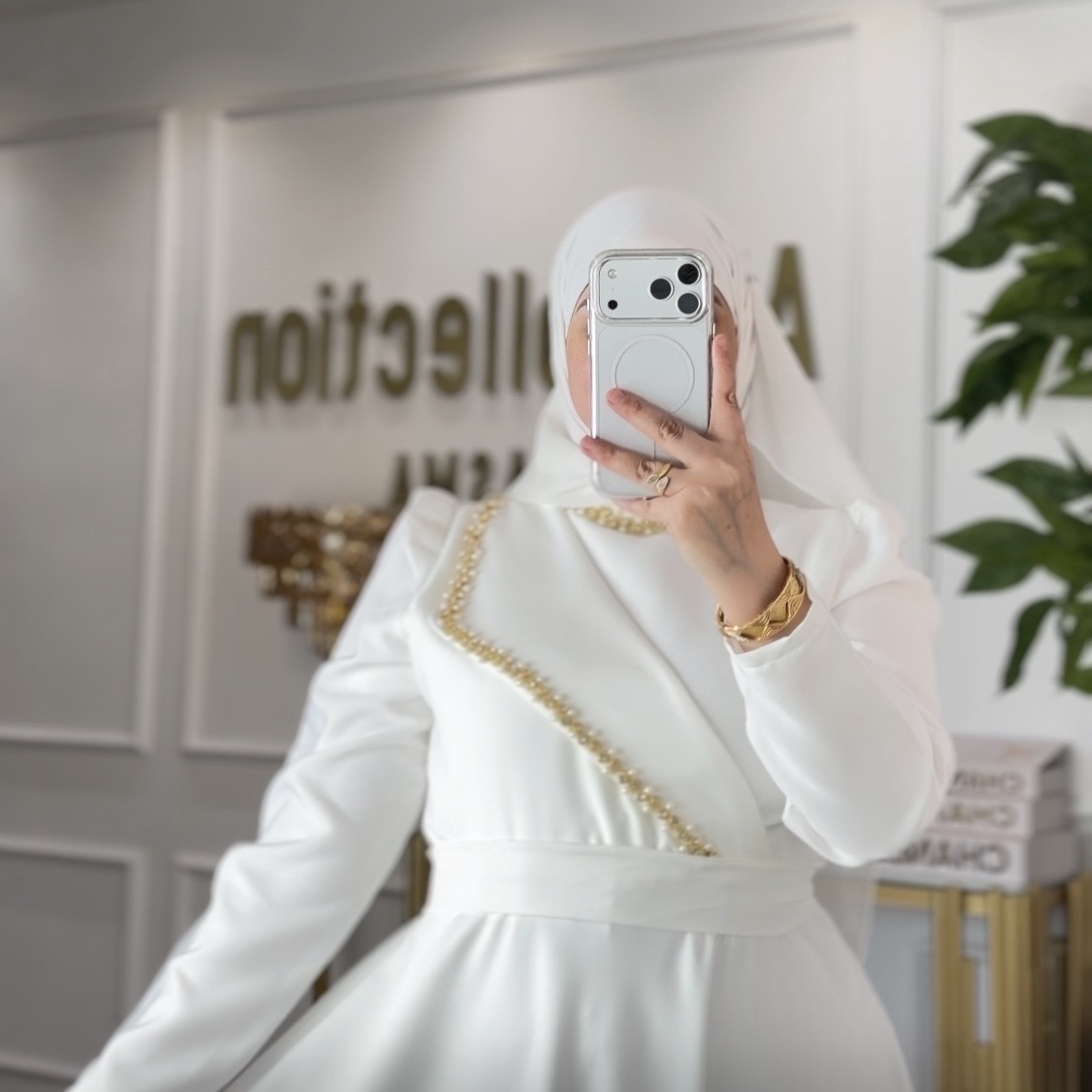فستان لؤلؤة